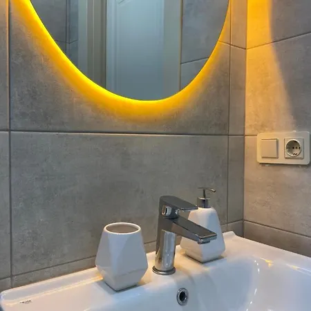 شقة Cozy Cubby In باتومي المظهر الخارجي الصورة